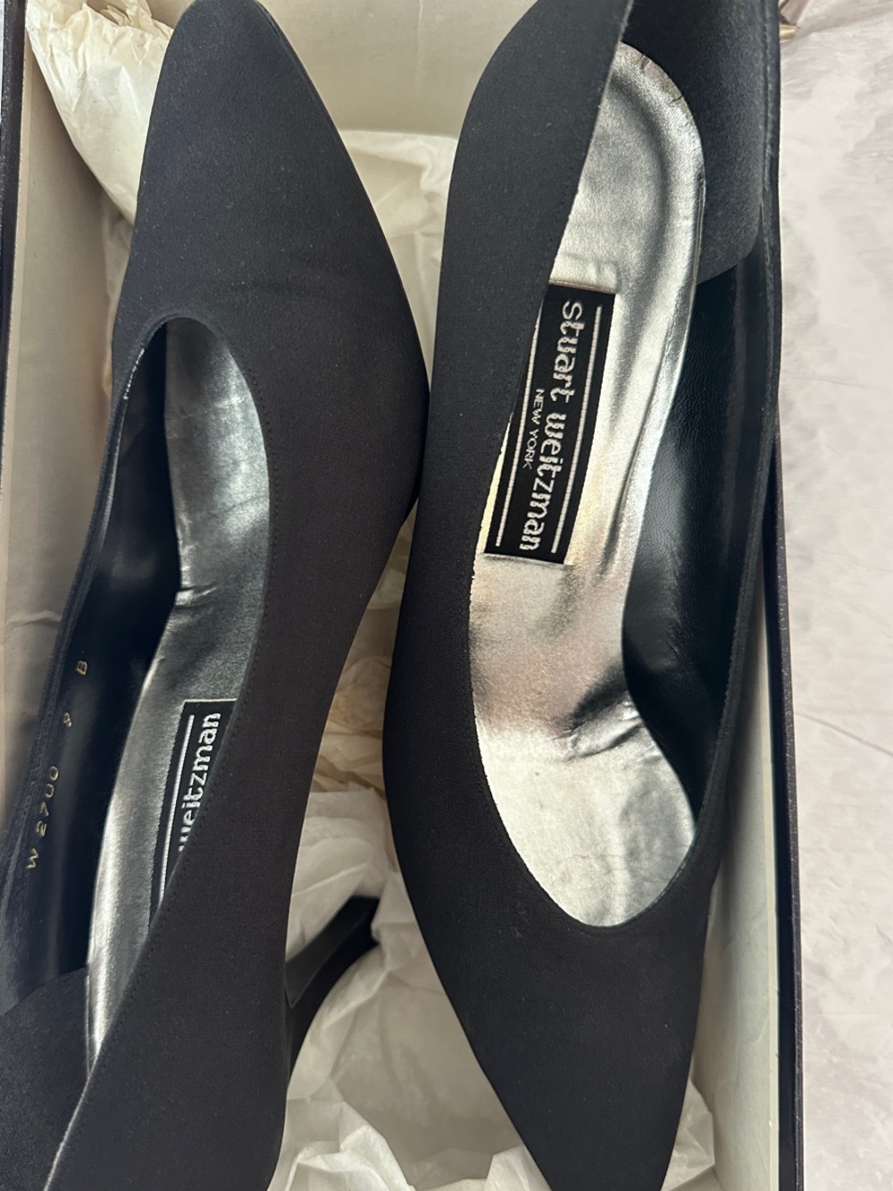 Vintage 9B Stuart Weitzman Black Pointed-Toe Satin Pumps